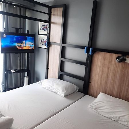 Sleep To Fly Hotel & Hostel Suvarnabhumi Airport Bangkok Exterior foto